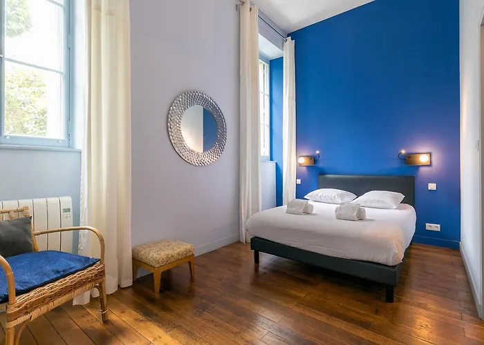 La Romanee, En Plein Coeur De * Dijon